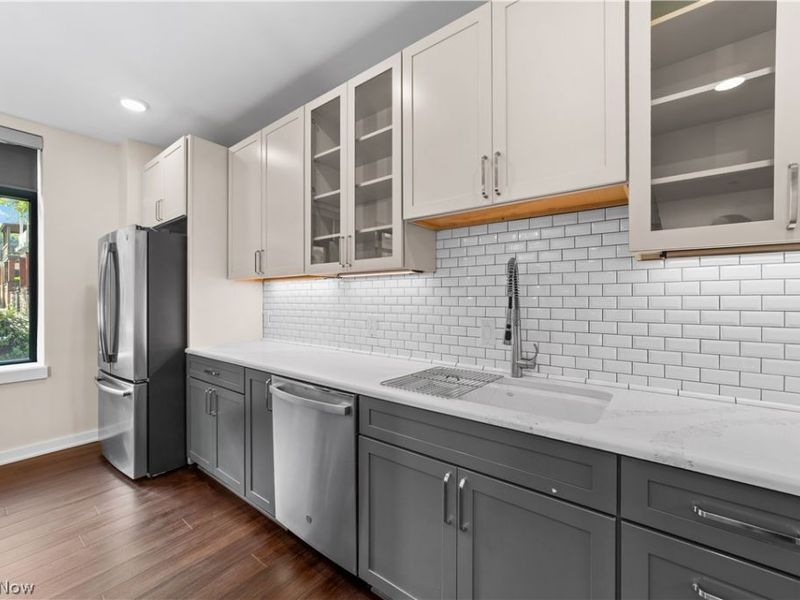 2044 Random Road, Unit 102, Cleveland, OH 44106 Photo 10