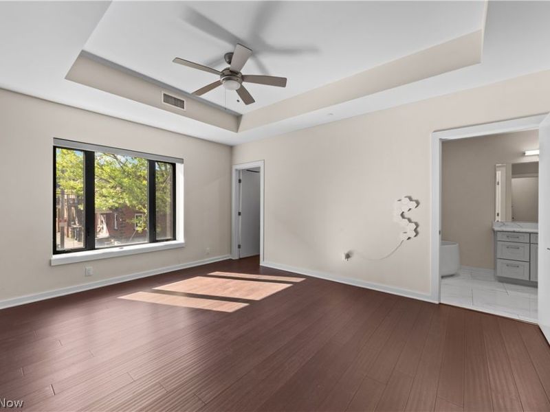 2044 Random Road, Unit 102, Cleveland, OH 44106 Photo 18