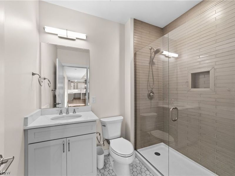 2044 Random Road, Unit 102, Cleveland, OH 44106 Photo 33