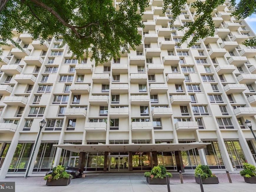 604 S Washington Square , Unit 2108, Philadelphia, PA 19106 Main Photo