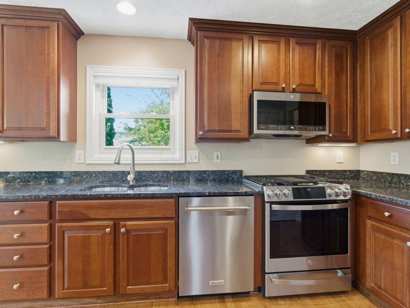8009 Glenmore Drive, Powell, OH 43065 Photo 29
