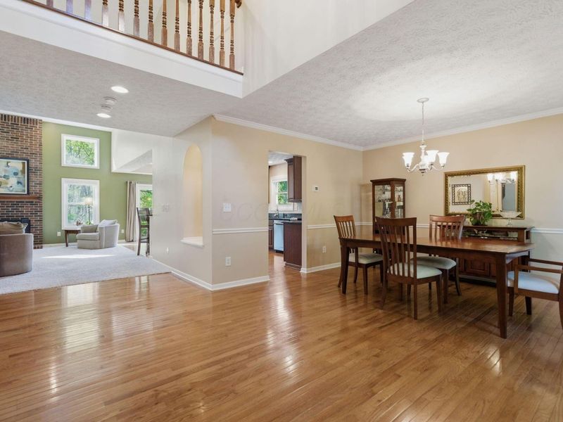 8009 Glenmore Drive, Powell, OH 43065 Photo 6