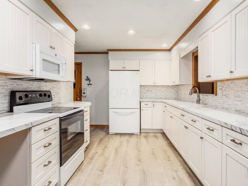 119 Brentwood Drive NE, Newark, OH 43055 Photo 9
