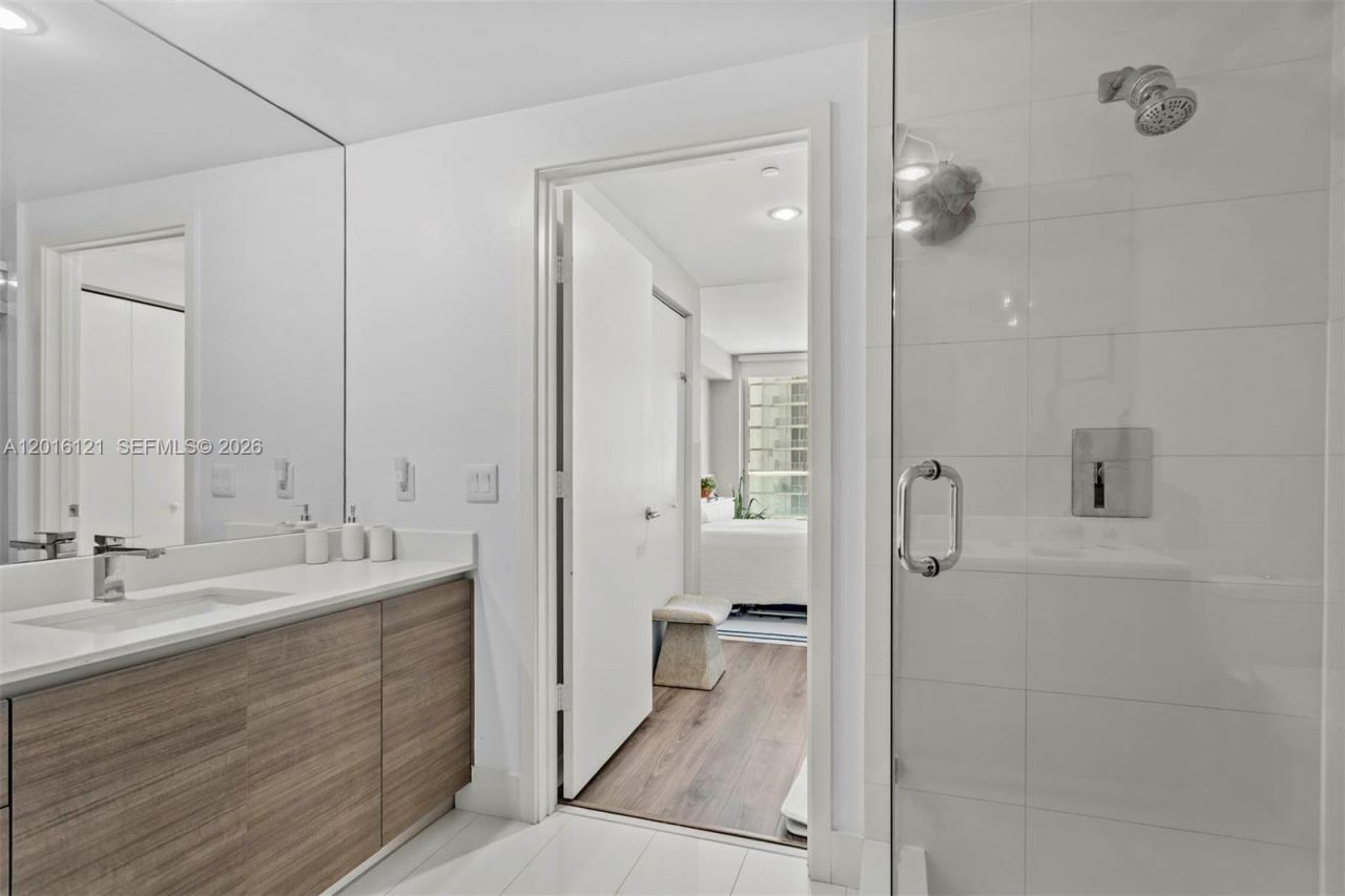 1100 S Miami Ave , Unit 2611, Miami, FL 33130 Photo