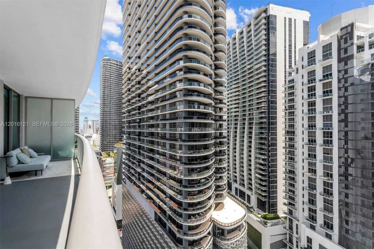 1100 S Miami Ave , Unit 2611, Miami, FL 33130 Photo