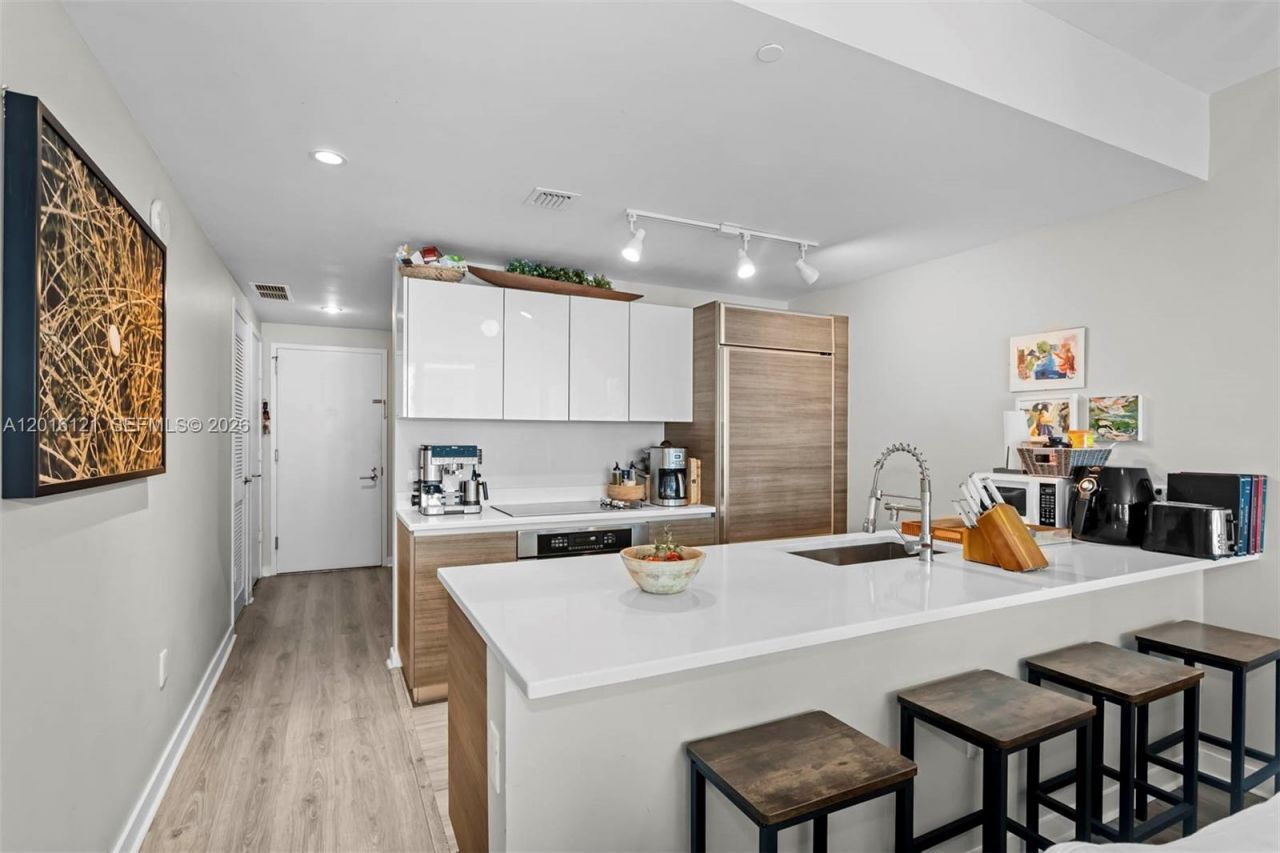 1100 S Miami Ave , Unit 2611, Miami, FL 33130 Photo