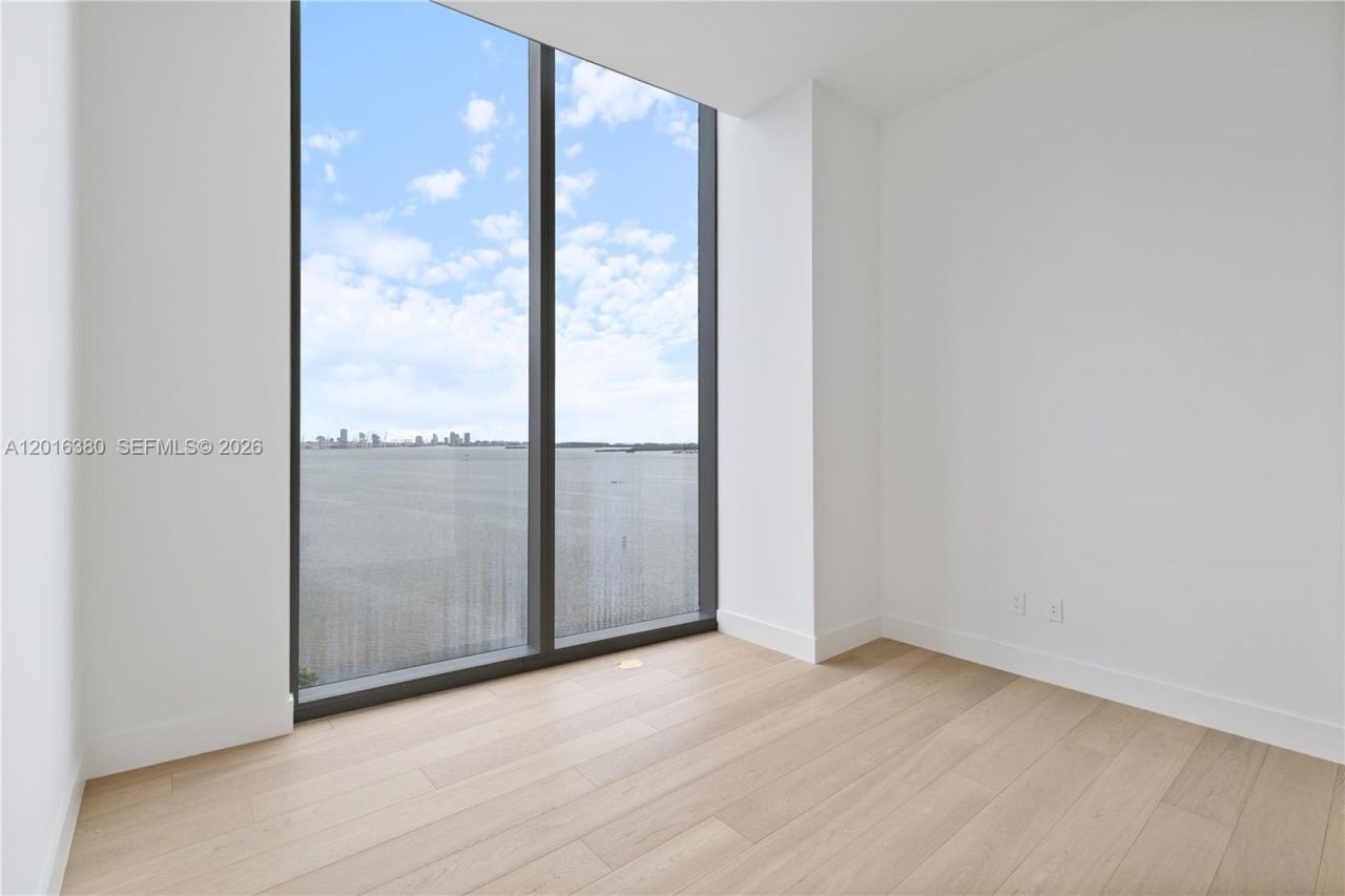 175 SE 25th Road, Unit 1601, Miami, FL 33129 Photo