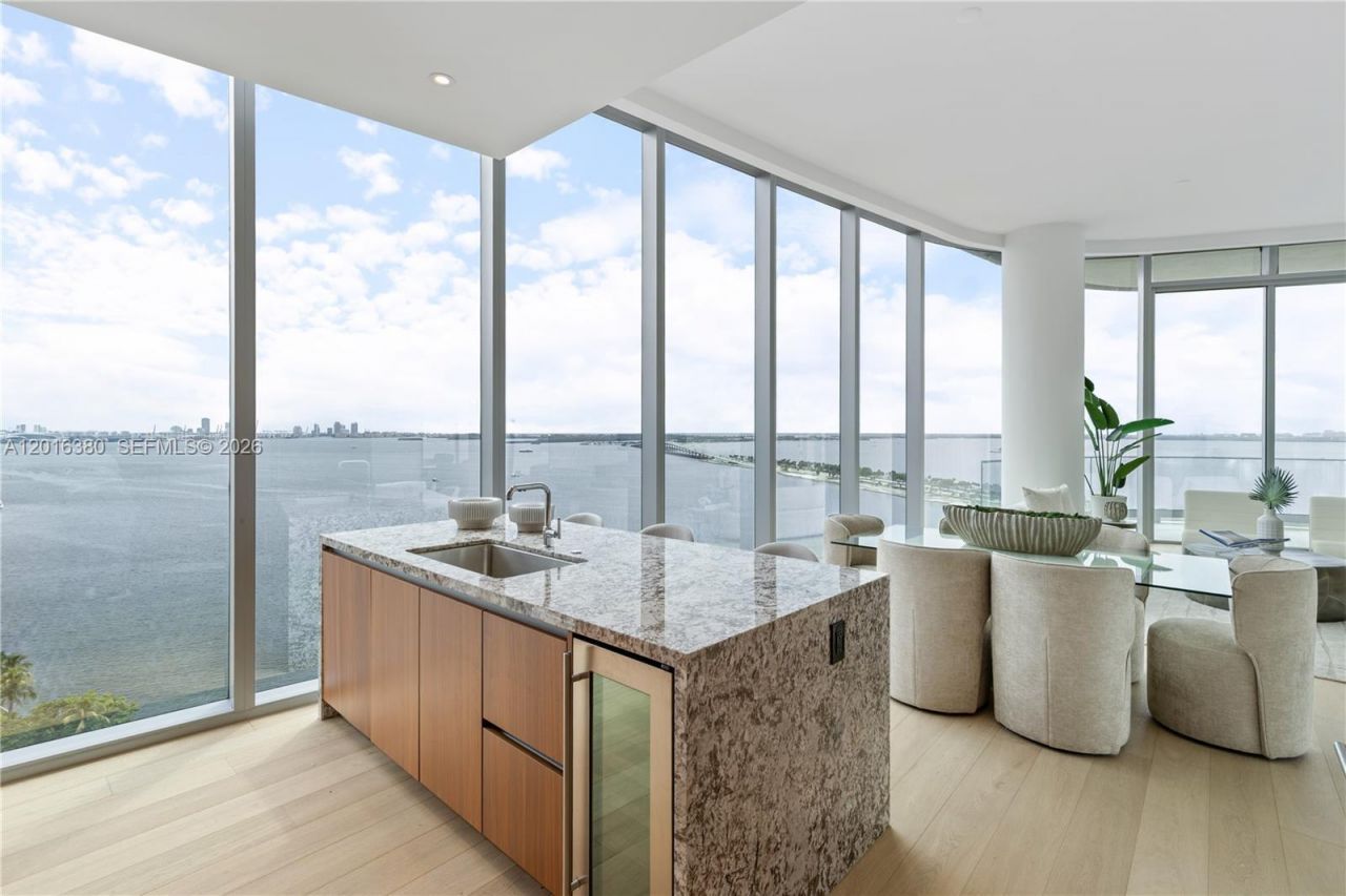 175 SE 25th Road, Unit 1601, Miami, FL 33129 Photo