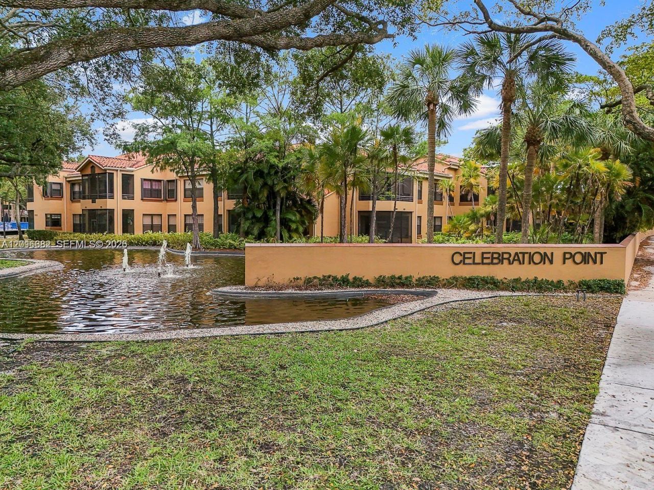 15533 N Miami Lakeway N , Unit 101-19, Miami Lakes, FL 33014 Photo