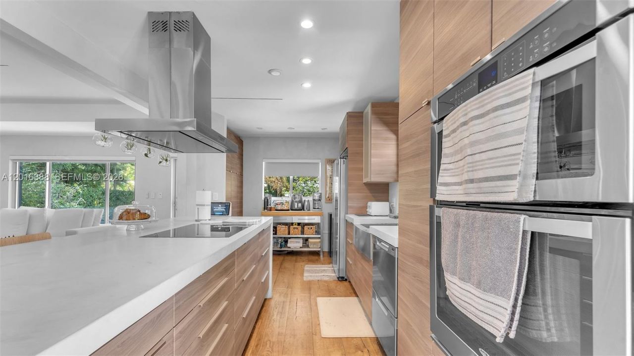651 NE 52nd Ter, Miami, FL 33137 Photo