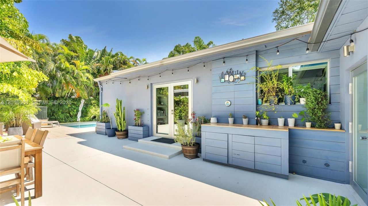 651 NE 52nd Ter, Miami, FL 33137 Photo