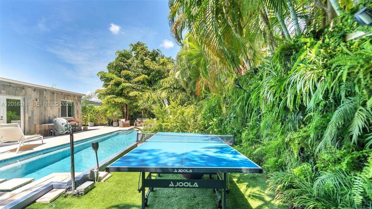 651 NE 52nd Ter, Miami, FL 33137 Photo