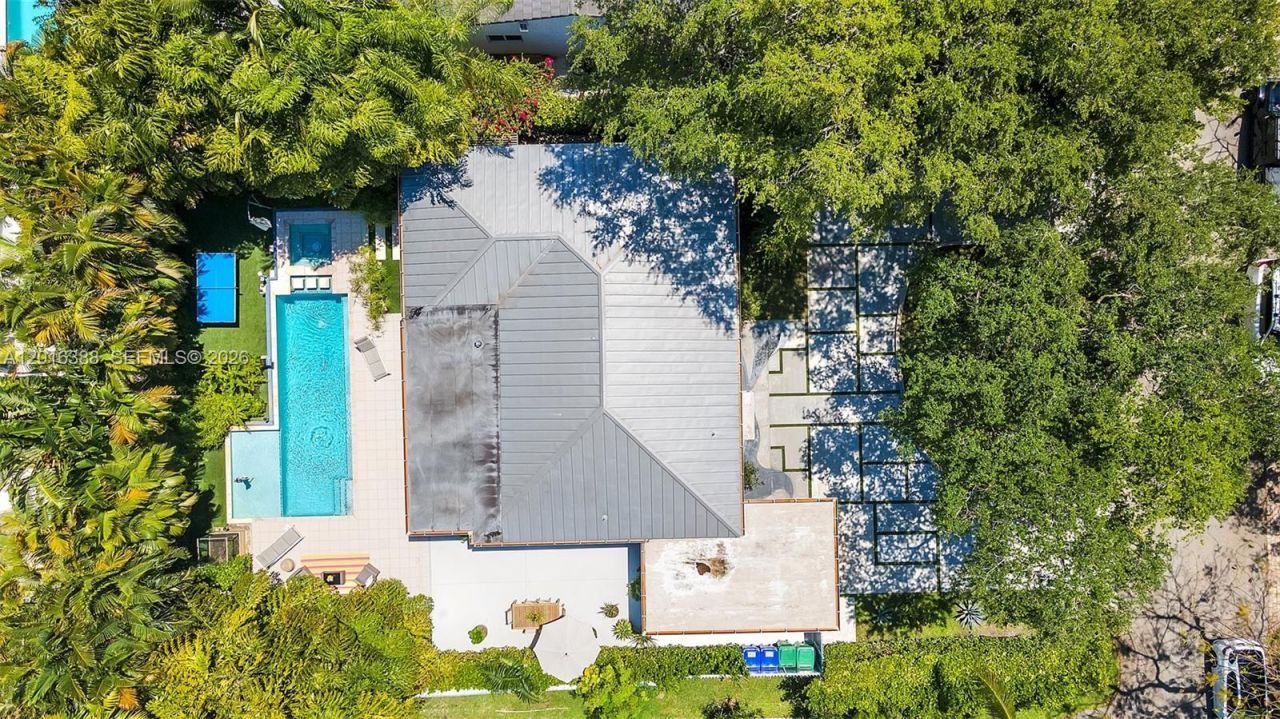651 NE 52nd Ter, Miami, FL 33137 Photo