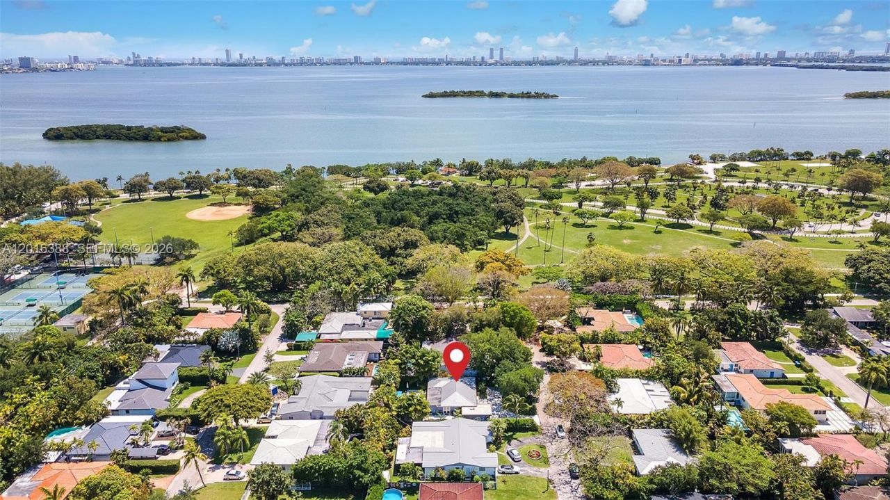 651 NE 52nd Ter, Miami, FL 33137 Photo