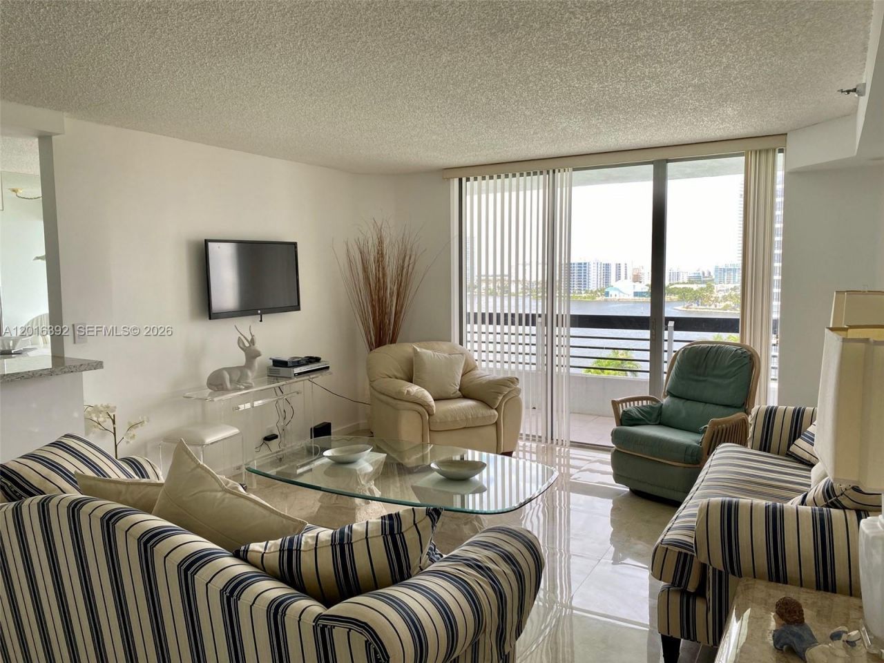 19101 NE 36th Ct , Unit 1102, Aventura, FL 33180 Photo