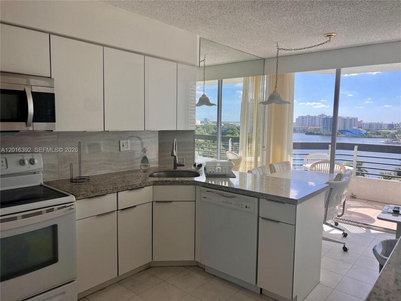 19101 NE 36th Ct , Unit 1102, Aventura, FL 33180 Photo