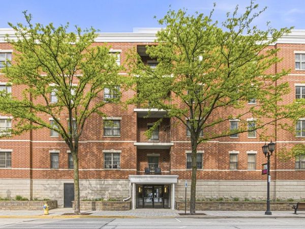 200 N Addison Avenue, Unit 501, Elmhurst, IL 60126