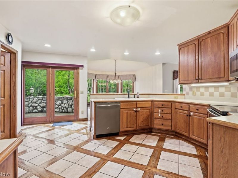 1012 Cloverdale Circle NE, Massillon, OH 44646 Photo 15