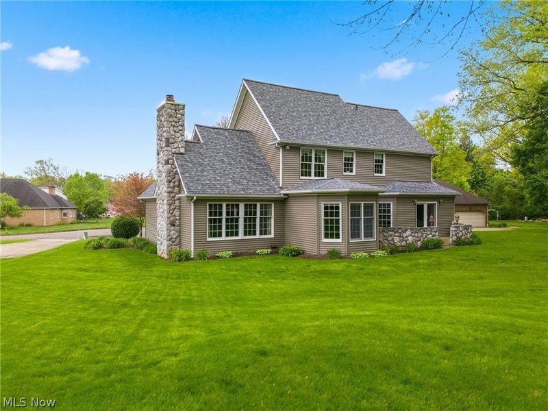 1012 Cloverdale Circle NE, Massillon, OH 44646 Photo 2