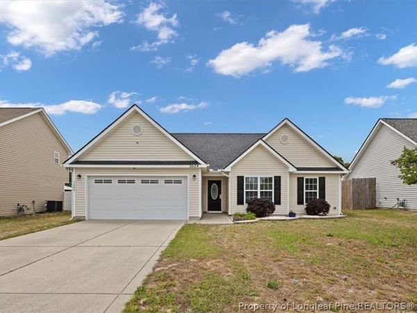 3624 Crosswinds Drive, Hope Mills, NC 28348