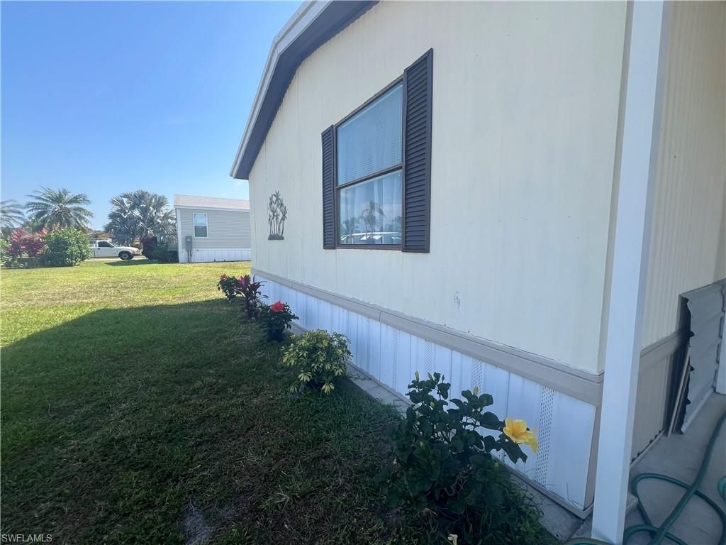 573 Cape Florida Ln, Naples, FL 34104 Photo
