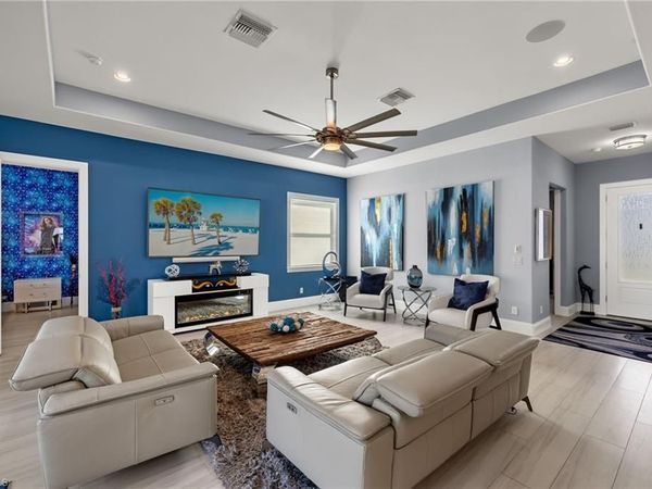 17 Willoughby DR , NAPLES, FL 34110