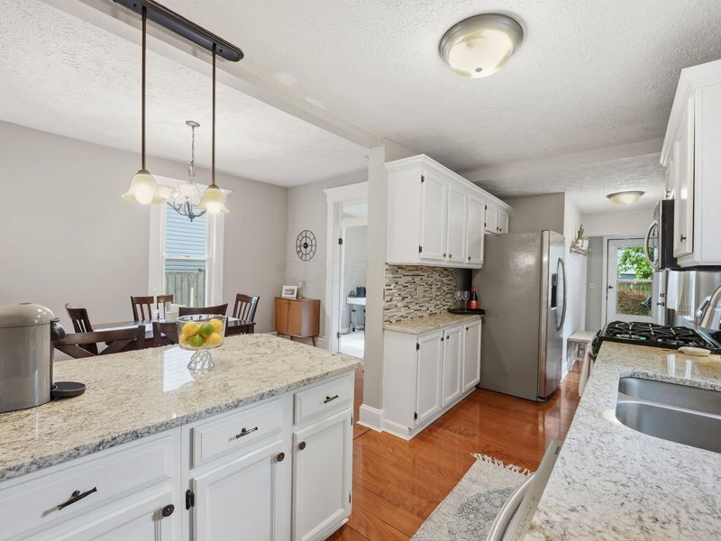 577 Bradley Street, Columbus, OH 43201 Photo 10