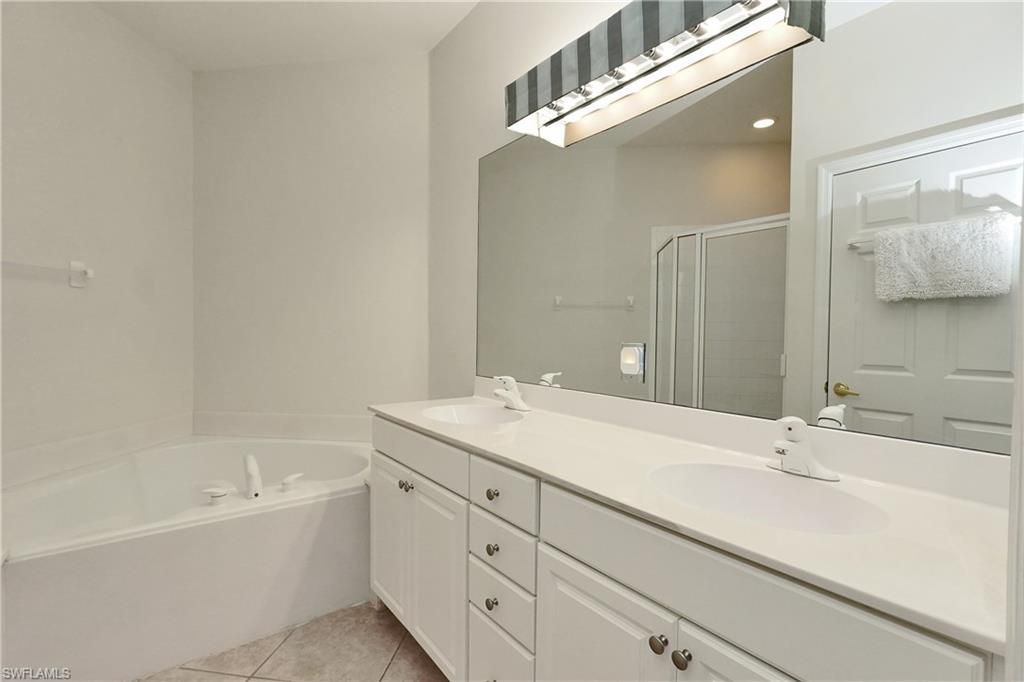 10015 Sky View Way, Unit 1605, Fort Myers, FL 33913 Photo