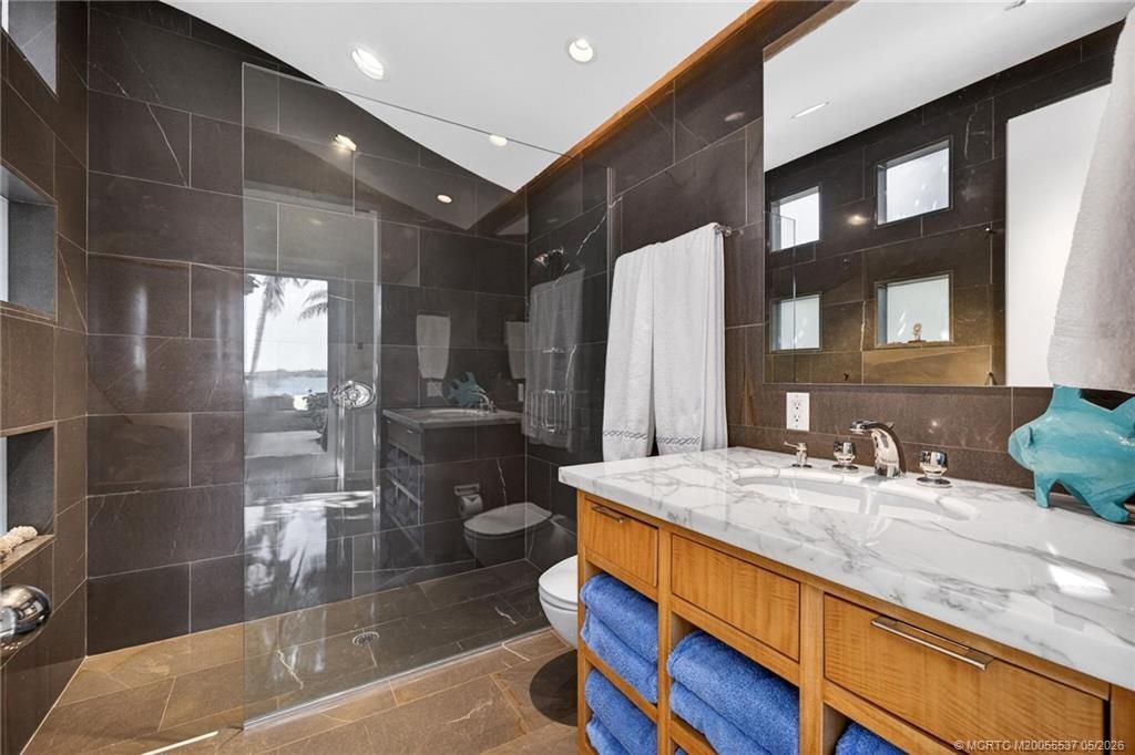 7034 SE Harbor Circle, Stuart, FL 34996 Photo