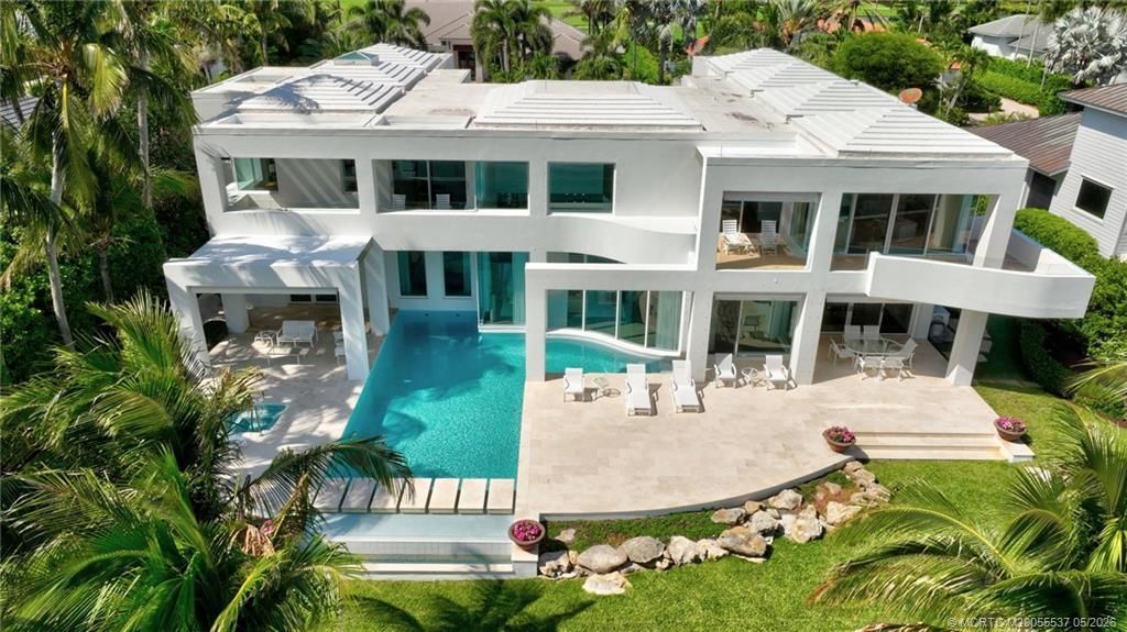 7034 SE Harbor Circle, Stuart, FL 34996 Photo