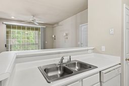 1600 Long Grove Drive photo 4