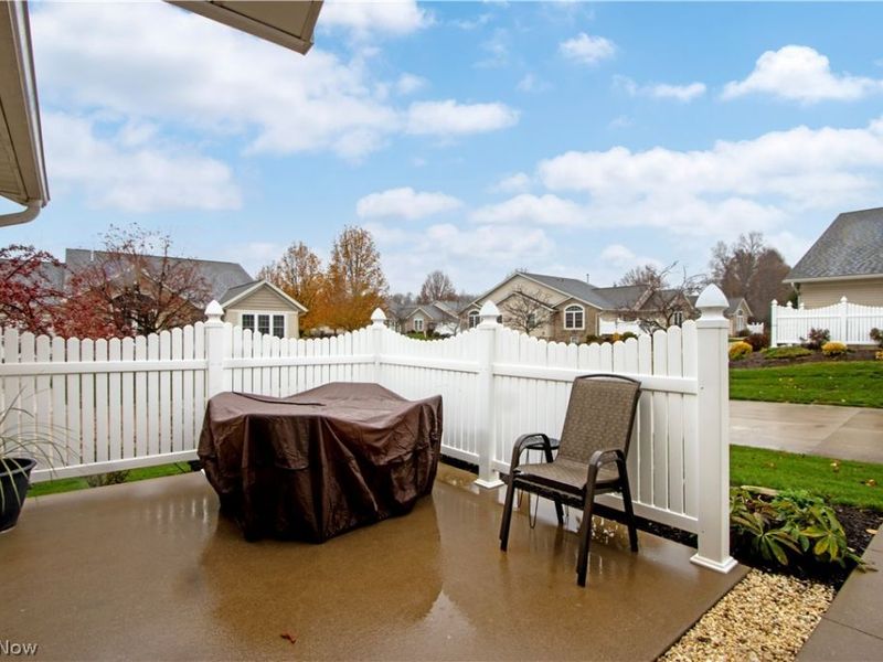 344 Woodbury Circle, Dalton, OH 44618 Photo 2