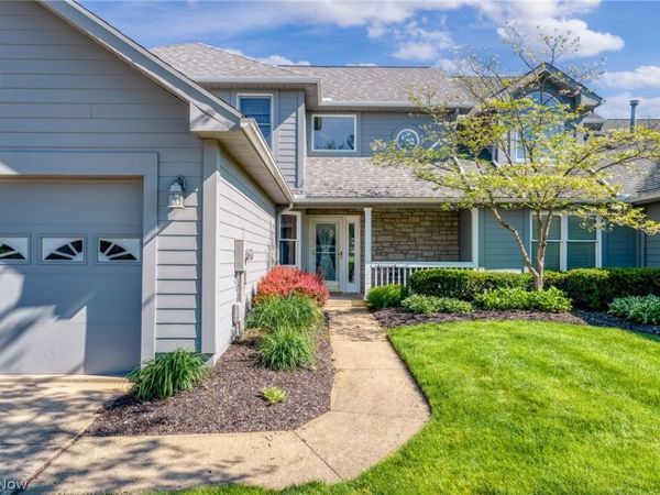 1975 Stansberry Circle , Akron, OH 44313
