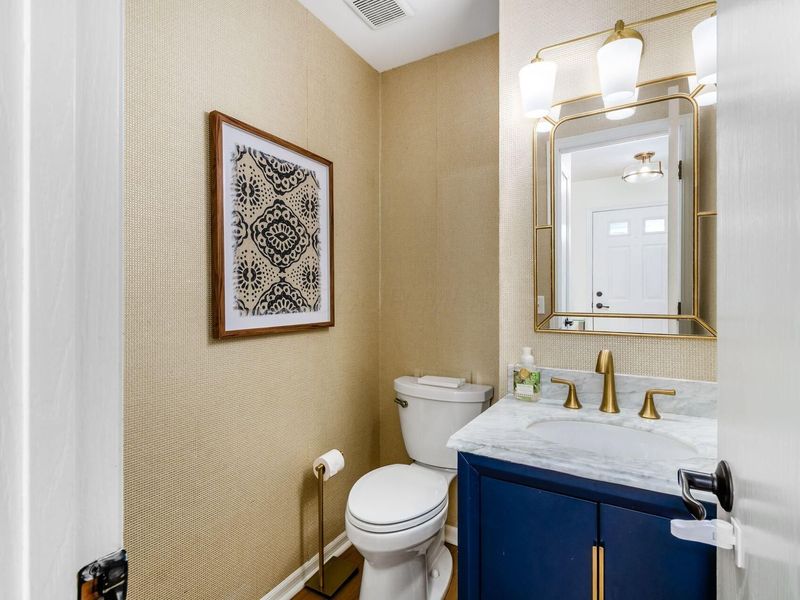 9045 Holquest Drive, Lewis Center, OH 43035 Photo 9