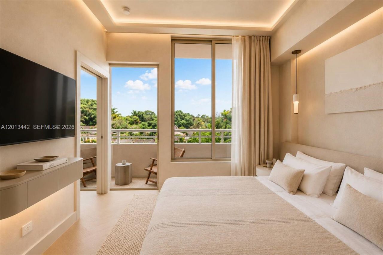 3250 Grand Ave, Unit 307, Miami, FL 33133 Photo