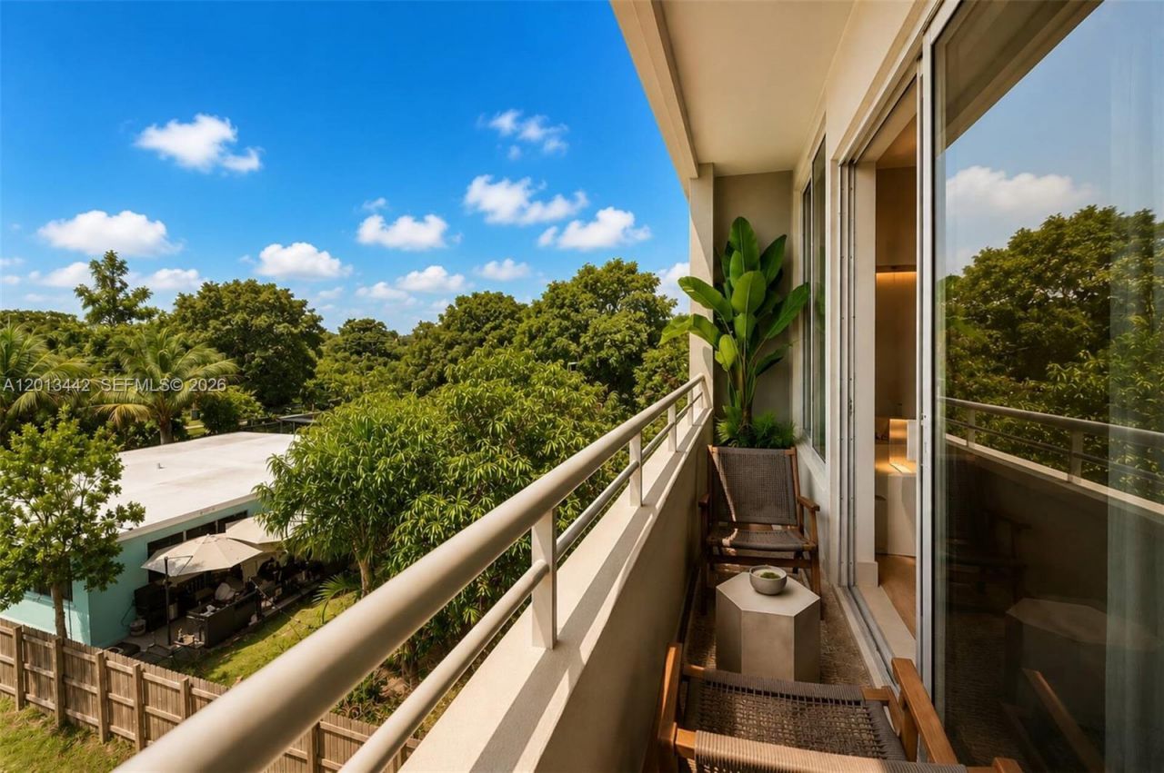 3250 Grand Ave, Unit 307, Miami, FL 33133 Photo