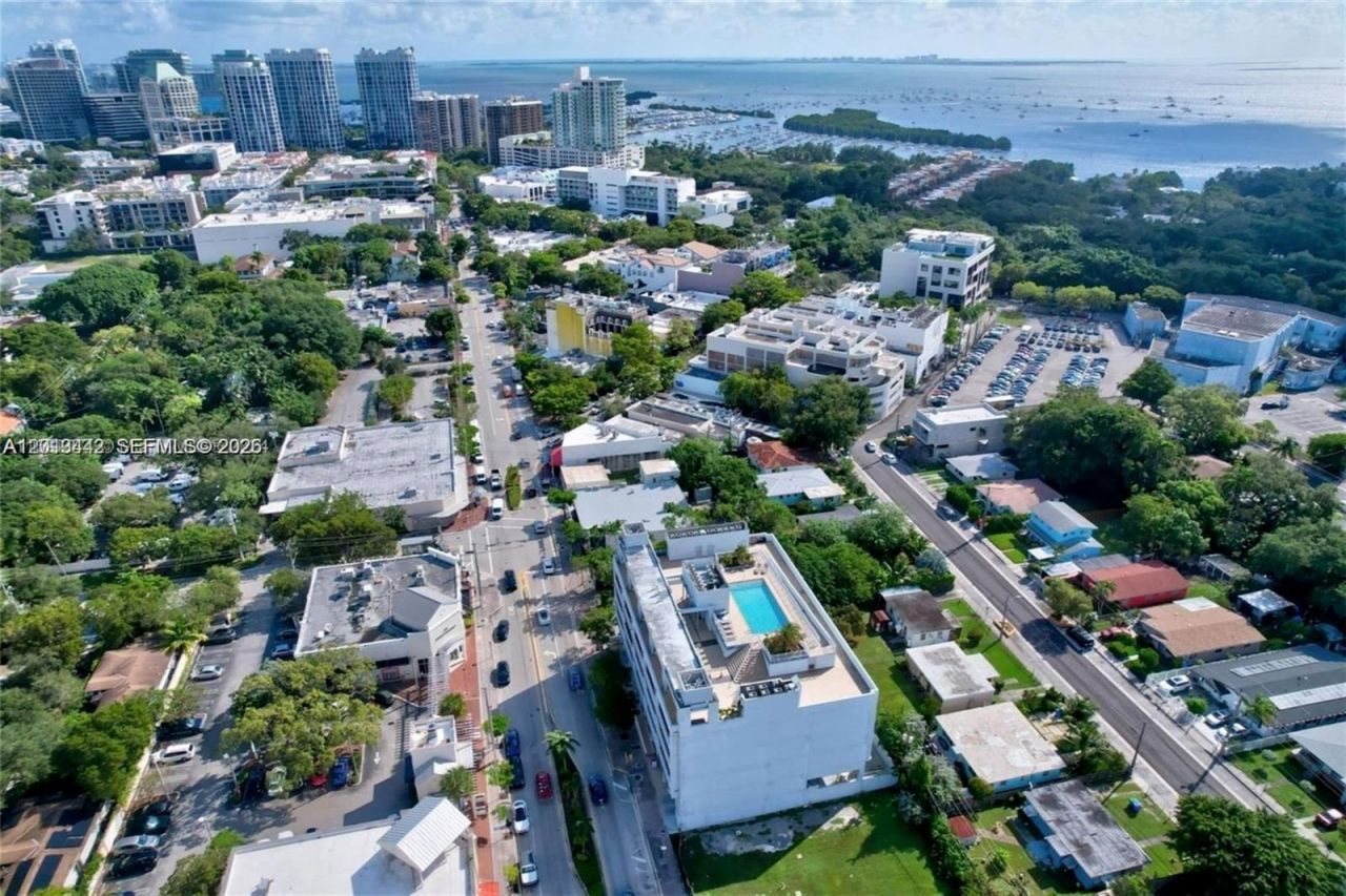 3250 Grand Ave, Unit 307, Miami, FL 33133 Photo