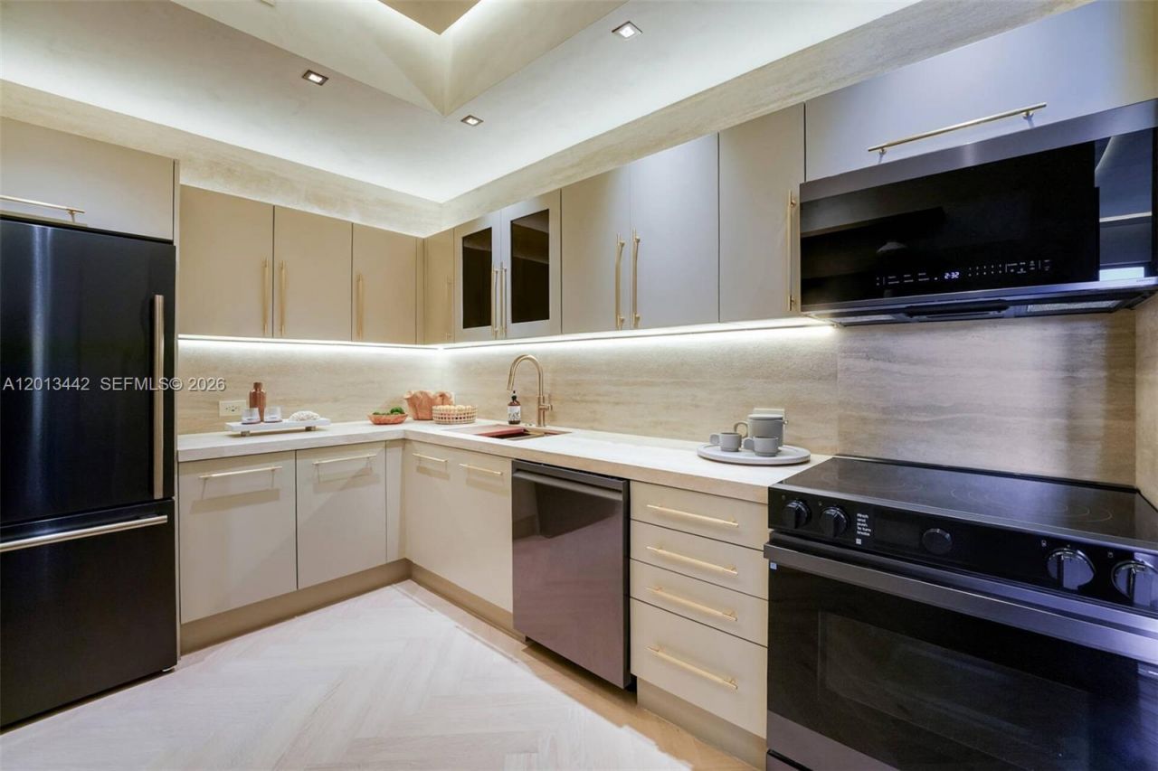 3250 Grand Ave, Unit 307, Miami, FL 33133 Photo