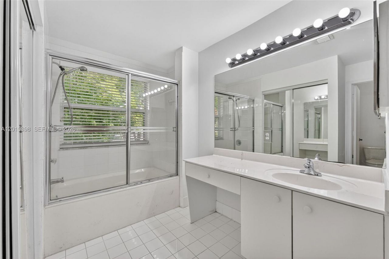 16889 SW 1st Mnr , Pembroke Pines, FL 33027 Photo