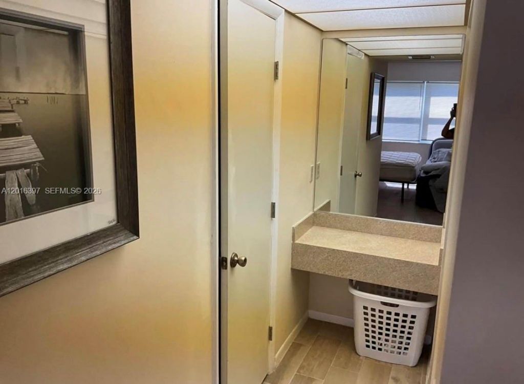 151 Berkley Rd, Unit 303, Hollywood, FL 33024 Photo