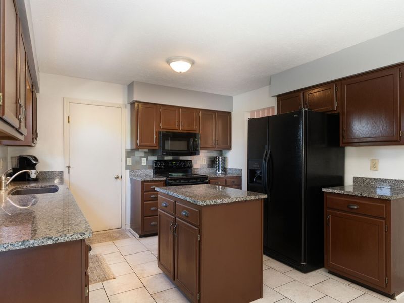 6049 Tosha Drive, Burlington, KY 41005 Photo 6
