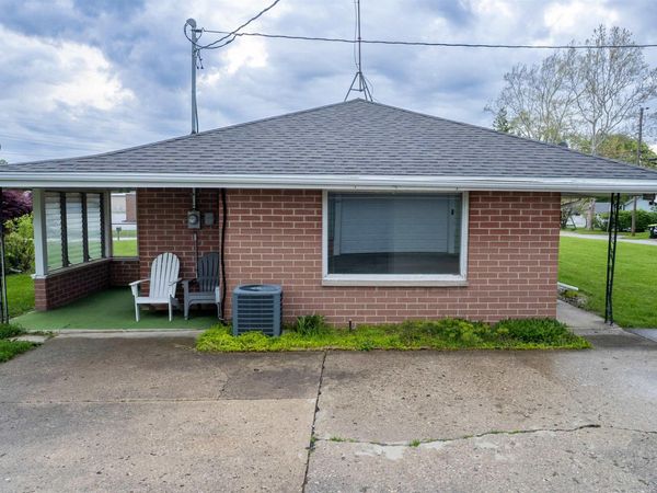 690 Esther Street, Huntington, IN 46750