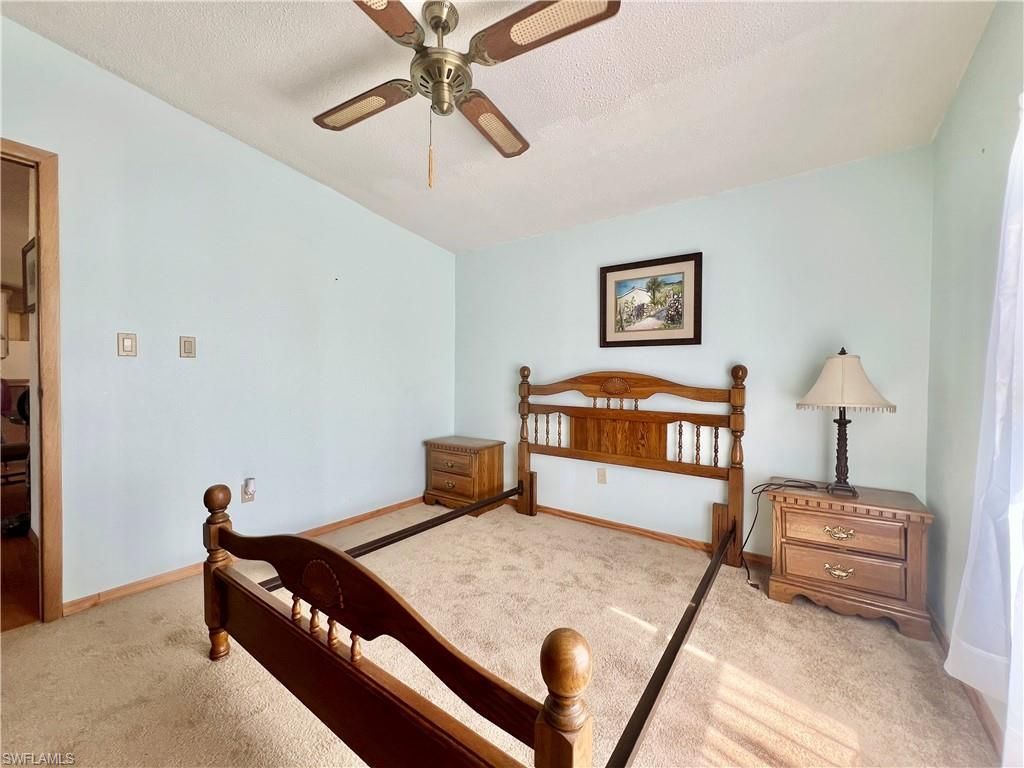 573 Cape Florida Ln, Naples, FL 34104 Photo