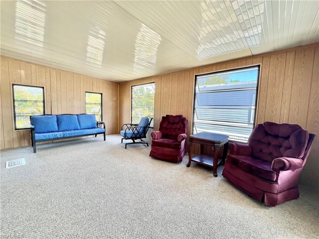 573 Cape Florida Ln, Naples, FL 34104 Photo
