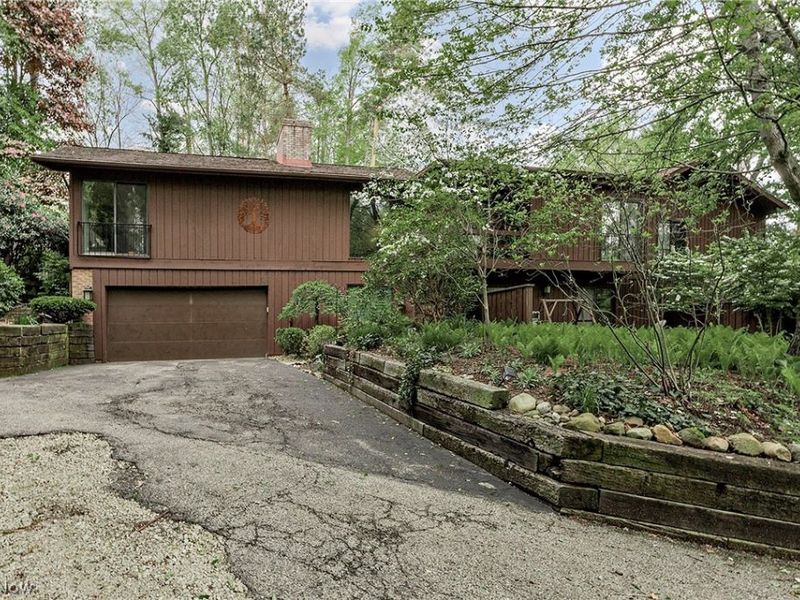 1936 Hemlock Drive , Kent, OH 44240 Photo 2