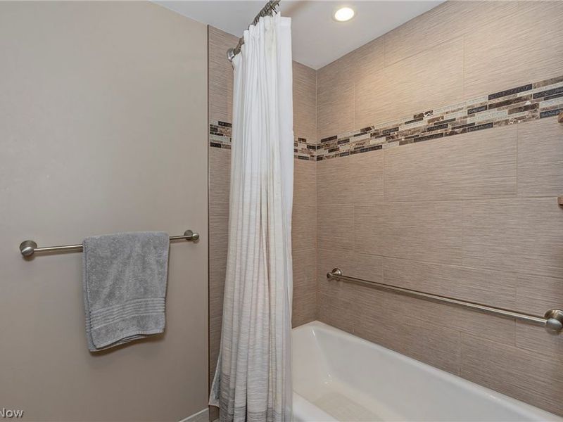 1936 Hemlock Drive , Kent, OH 44240 Photo 43