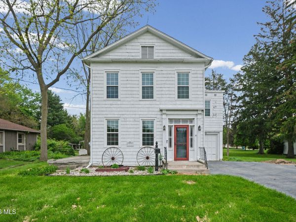 230 N River Road, Waterville, OH 43566