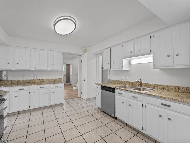 21204 Halworth Road, Beachwood, OH 44122 Photo 18