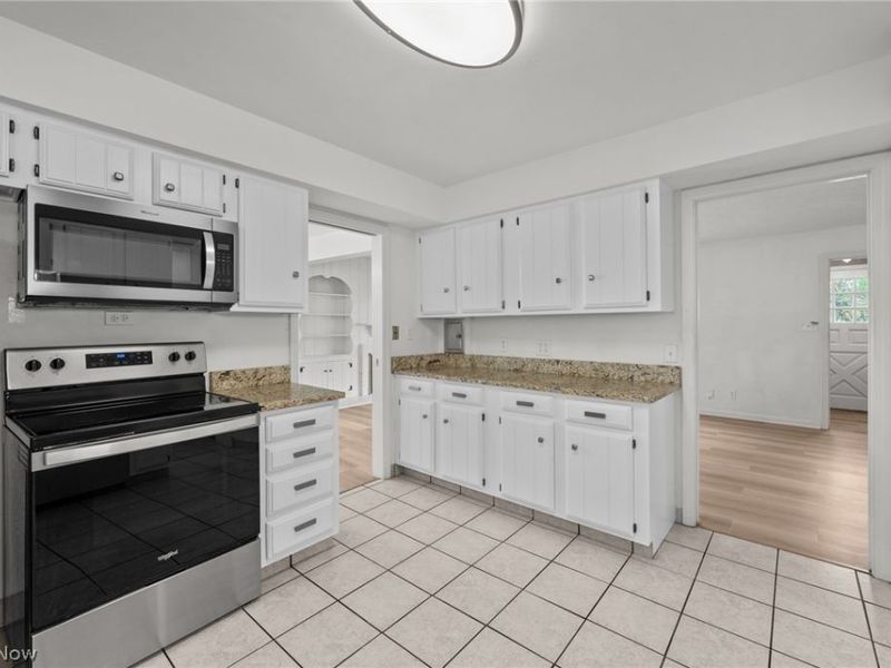 21204 Halworth Road, Beachwood, OH 44122 Photo 19