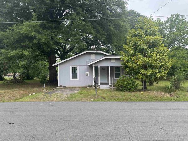 2211 W Saracen , Pine Bluff, AR 71601